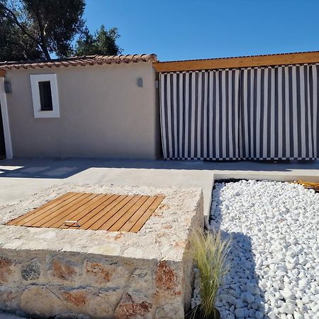 Sunny Villas Klísmata Exterior foto